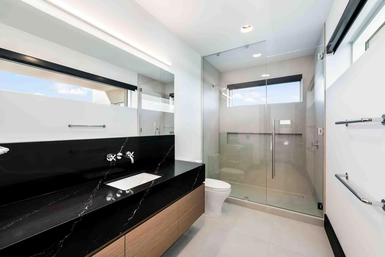 Aqua Fourth Floor Residence George Town Cayman Islands