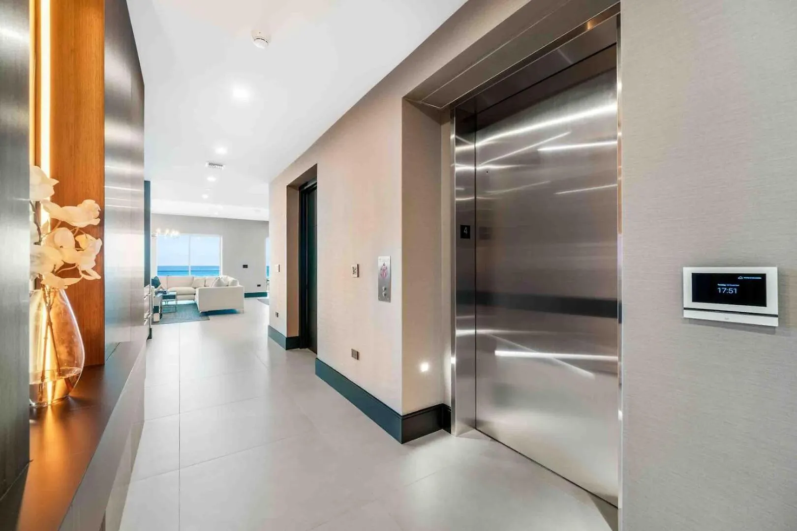 Aqua Fourth Floor Residence George Town Apartment