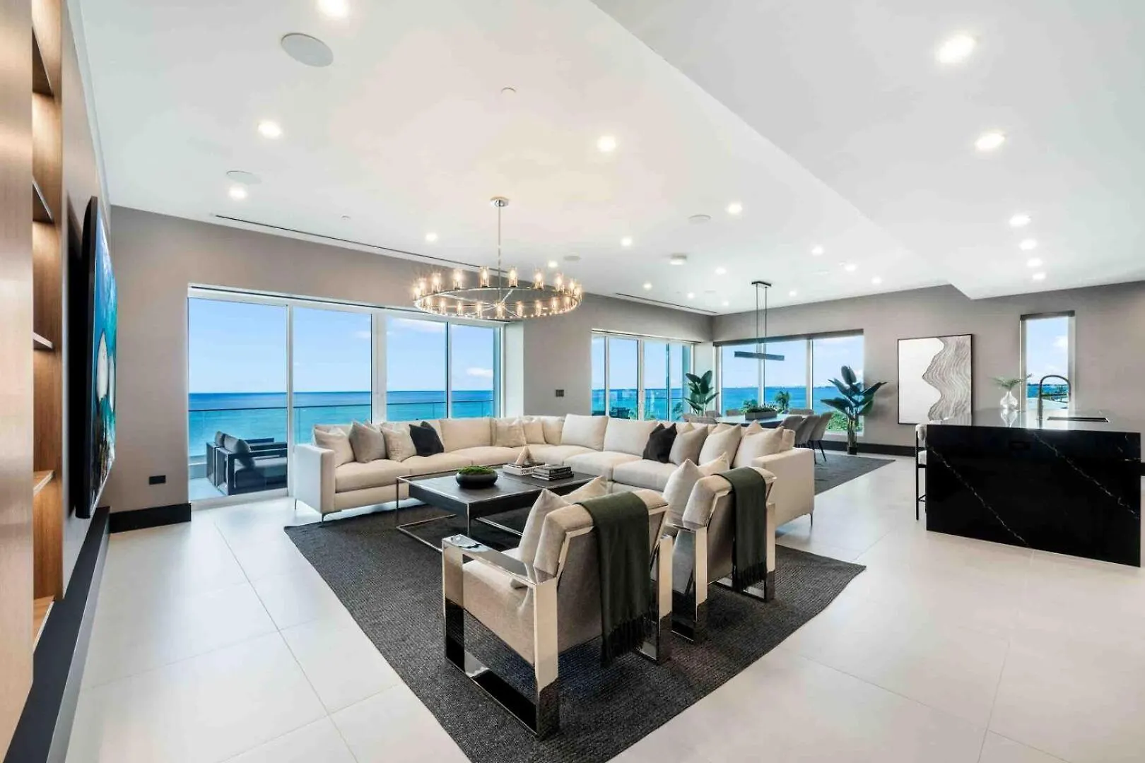 Aqua Fourth Floor Residence location
